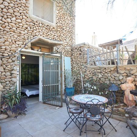 Beatrice Hospitality Villa Neve Zohar Bagian luar foto