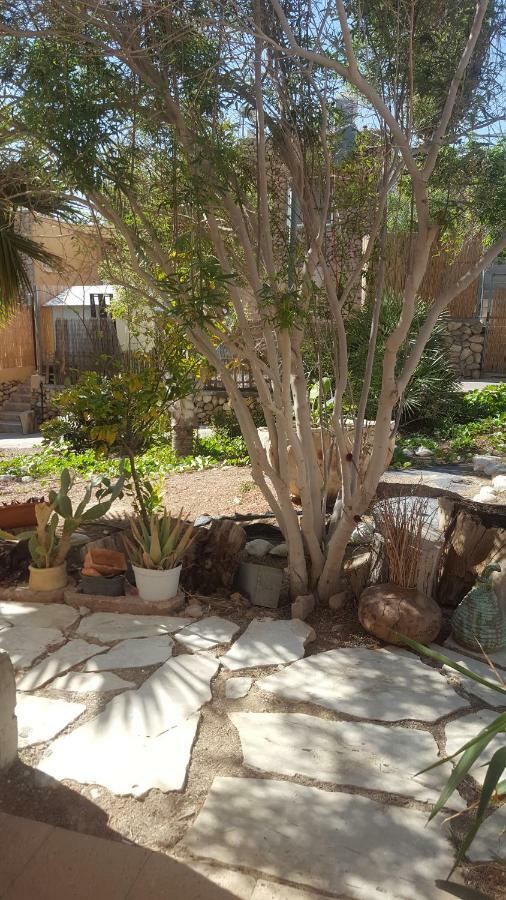 Beatrice Hospitality Villa Neve Zohar Bagian luar foto