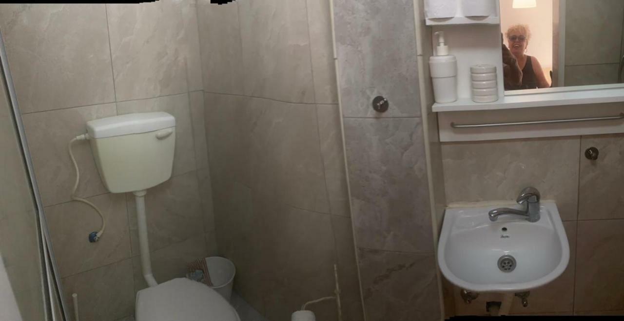 Beatrice Hospitality Villa Neve Zohar Bagian luar foto
